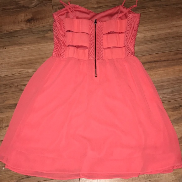 Pink dress - Picture 2 of 2